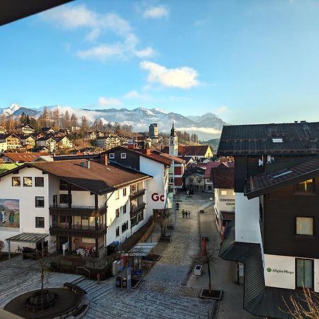 Hotel Zum Goldenen Hirsch Sonthofen Exterior photo