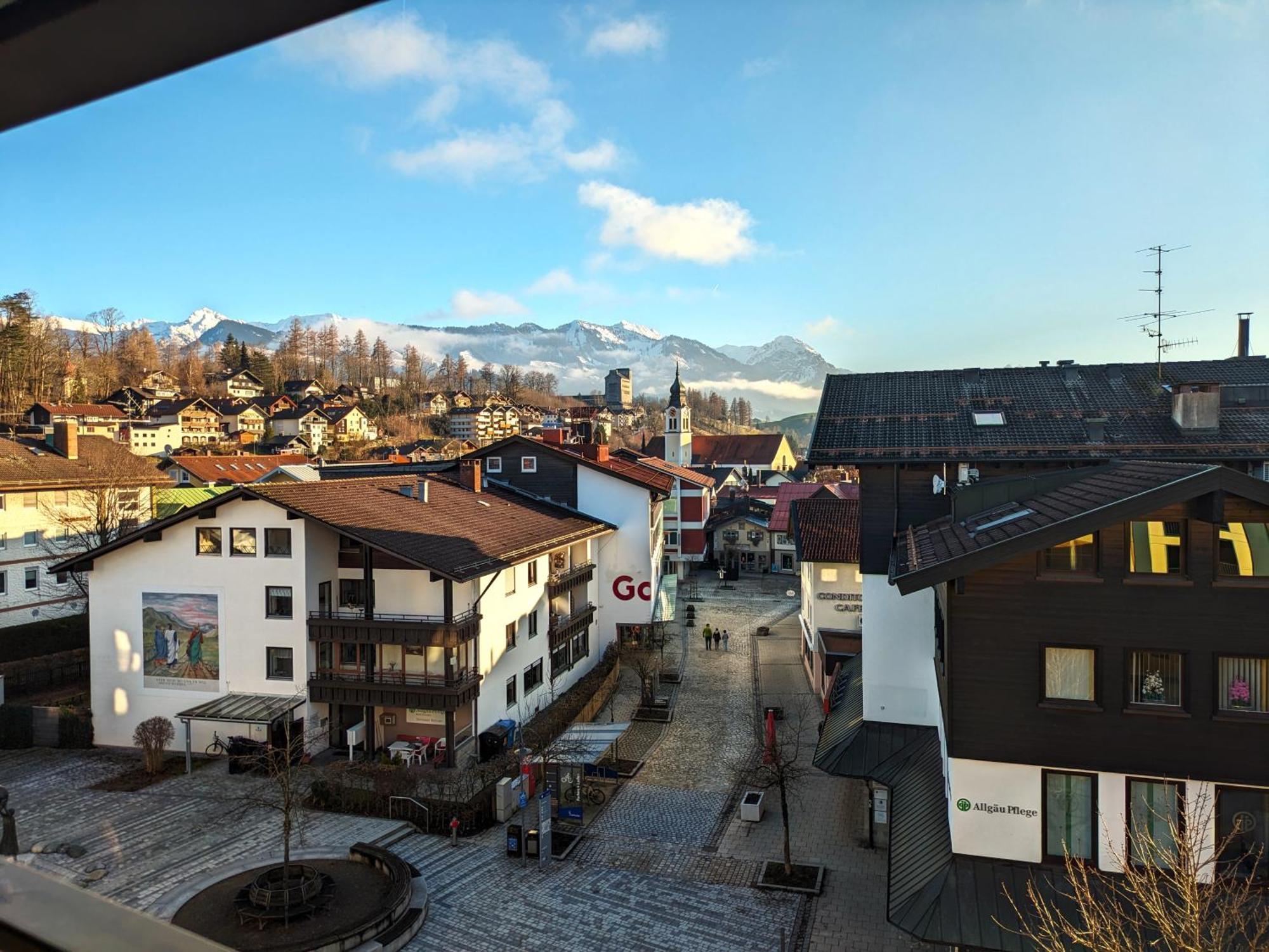 Hotel Zum Goldenen Hirsch Sonthofen Exterior photo